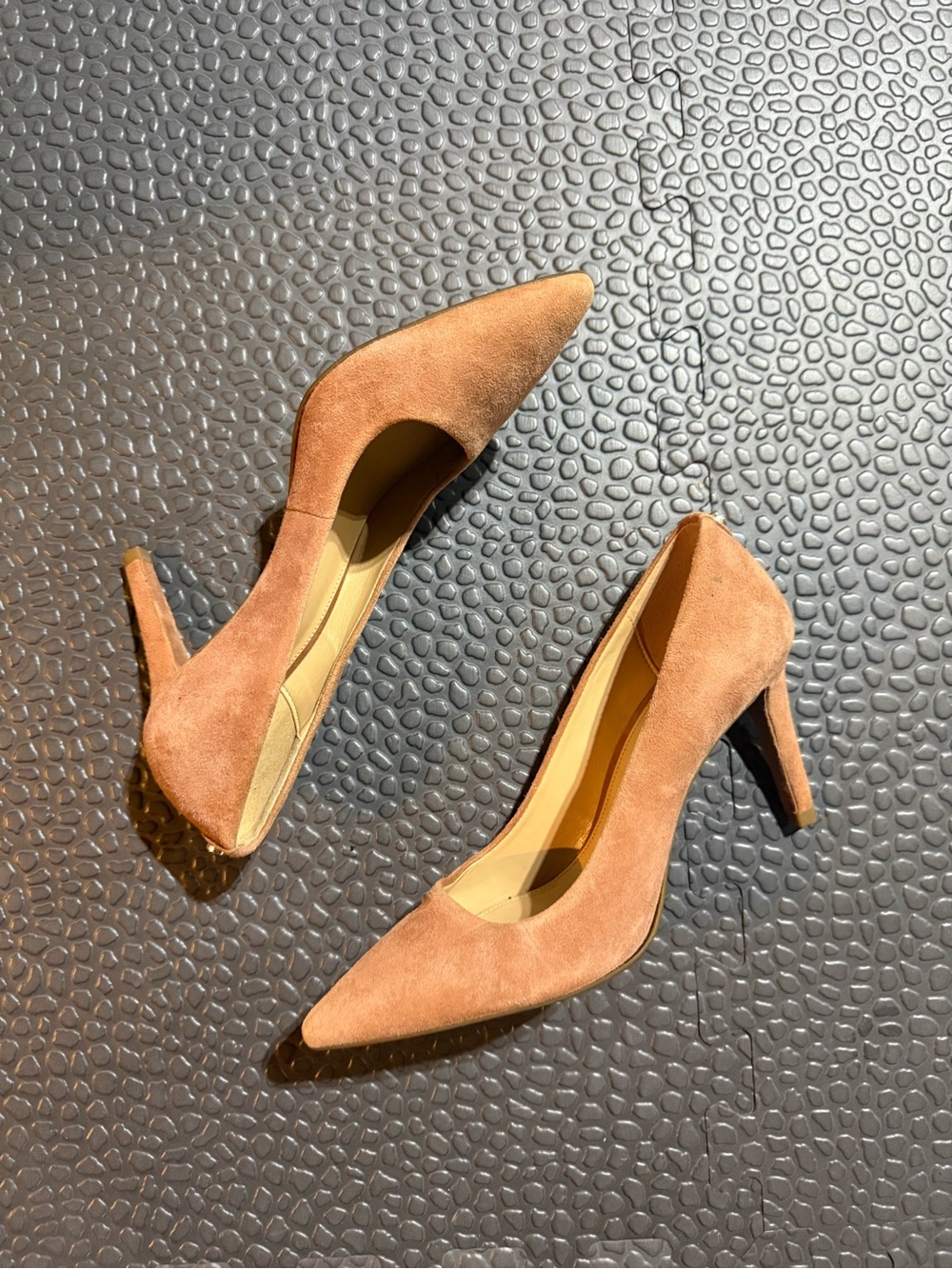 Michael Kors Suede Pointed-Toe Pumps in Tan Suede Leather Upper Comfy Dress up